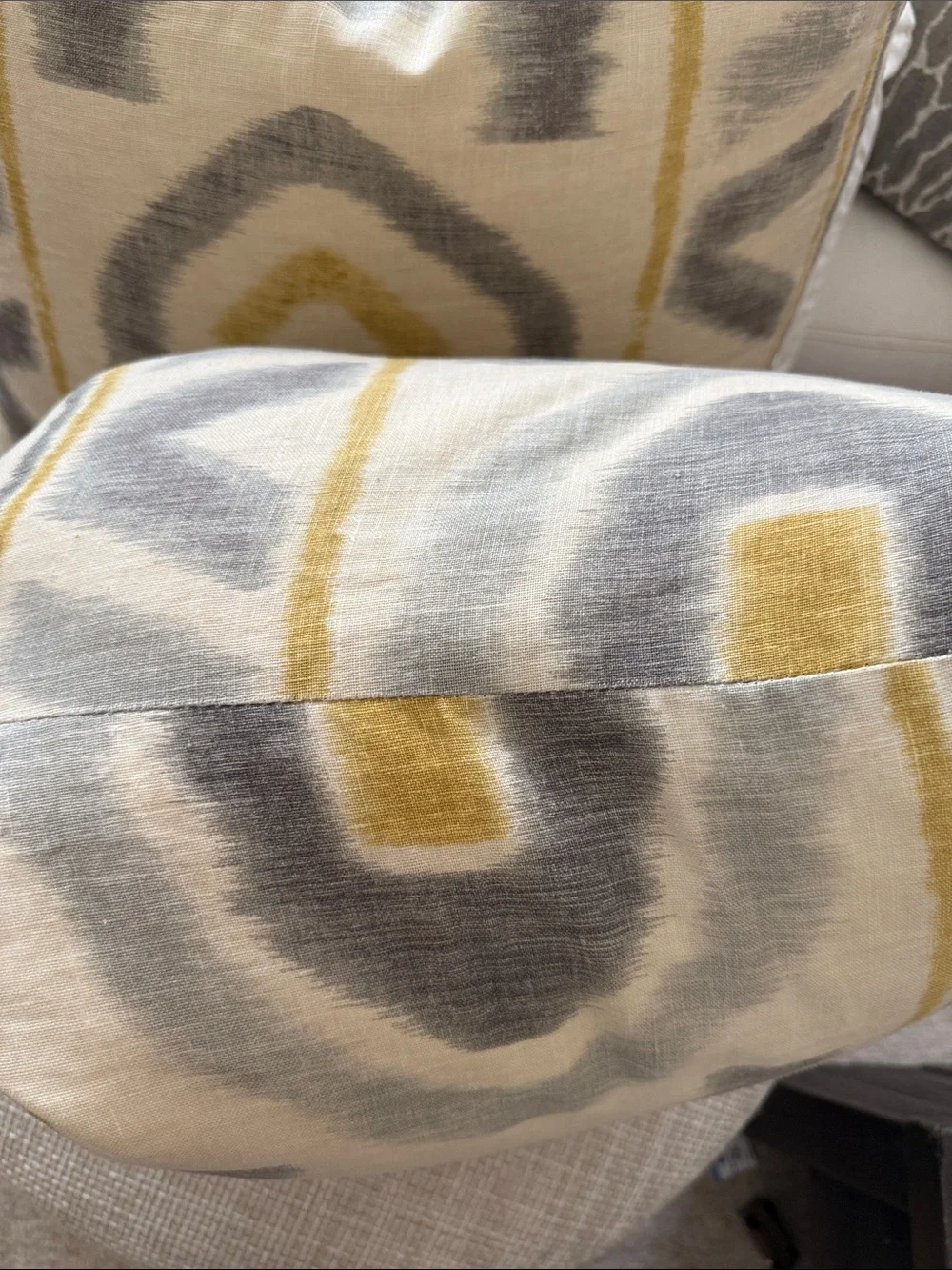 Custom Kravet/ Thom Filicia prospect pillow pair 24x24”